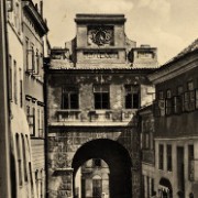 The Grodzka Gate that separated the city as it was during the war