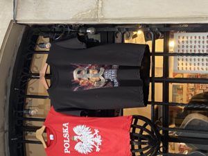 A t-shirt depicting the Kotwica in a shop in Warsaw. Photo by Ian Eisenbrand.