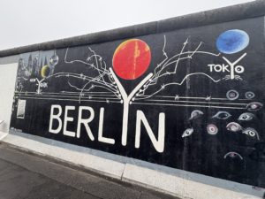Berlyn by Gerhard Lahr, East Side Gallery, Berlin